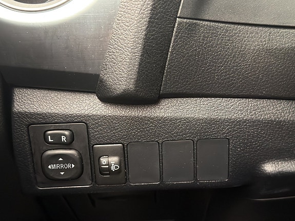 Toyota Auris 14 of 30