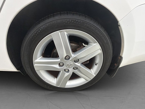 Toyota Auris 28 of 30