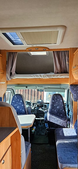 Adria Coral 655SP 5 of 11