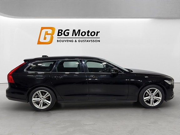 Volvo V90 3 of 5