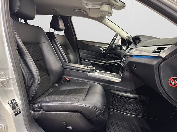 Mercedes-Benz E220 9 of 19