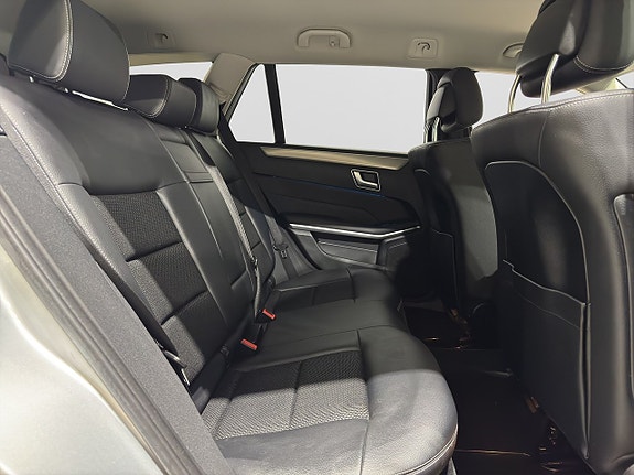 Mercedes-Benz E220 10 of 19