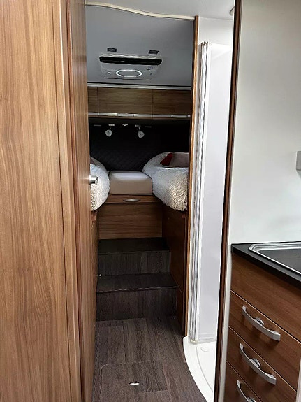 Adria Matrix 670 SL Axess 2 of 4