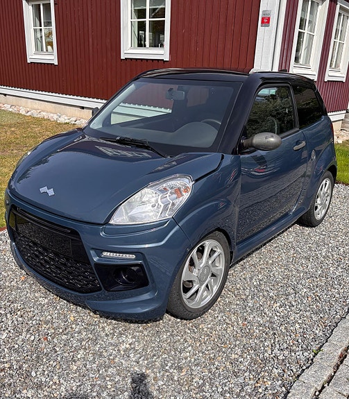 Ligier JS50L DCI 2 of 5
