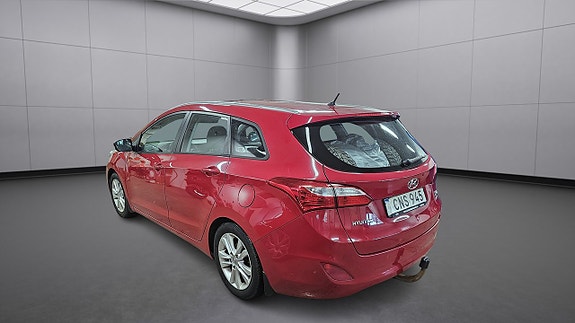 Hyundai i30 4 of 5