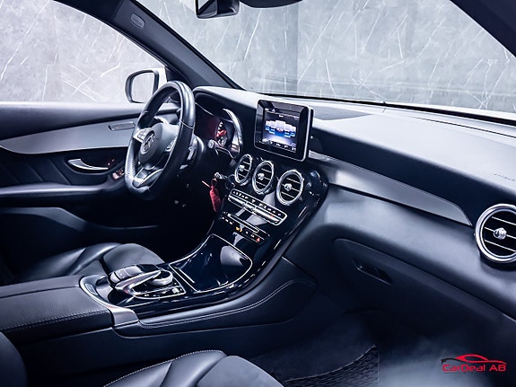 Mercedes-Benz GLC220 d 14 of 29