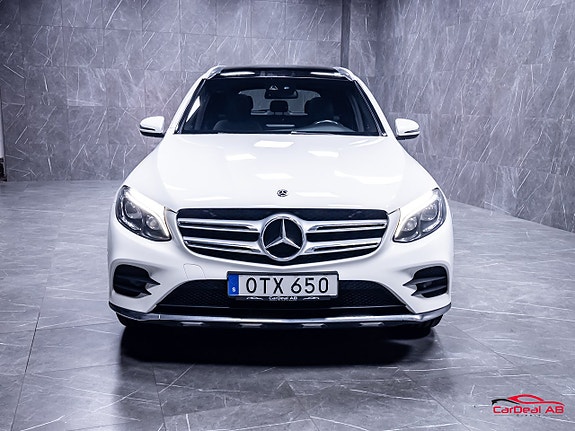 Mercedes-Benz GLC220 d 2 of 5