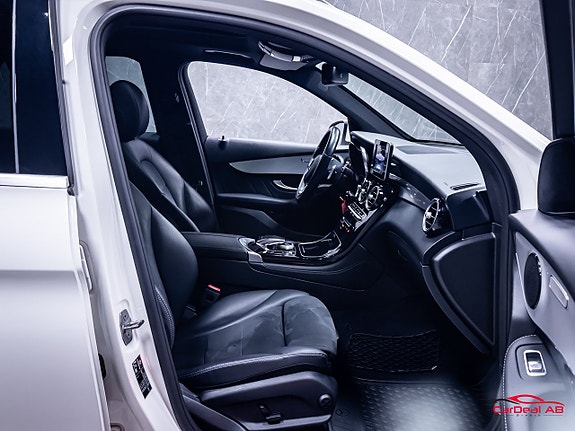 Mercedes-Benz GLC220 d 15 of 29