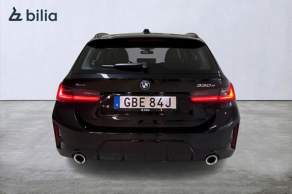 BMW 330e 4 of 5