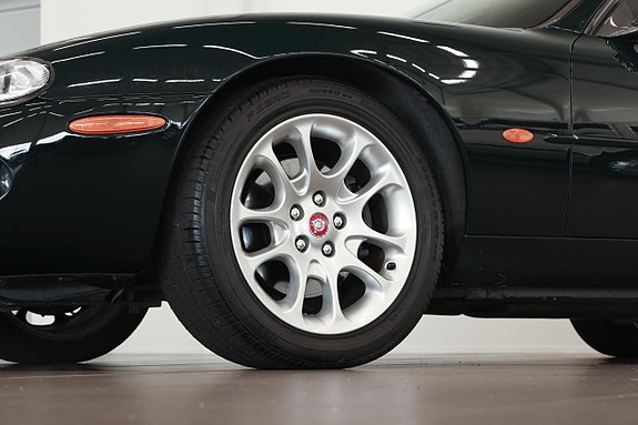 Jaguar XKR 5 of 5