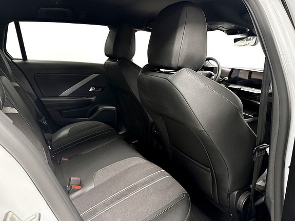 Opel Astra 14 of 17