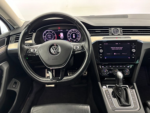 Volkswagen Passat Alltrack 18 of 23
