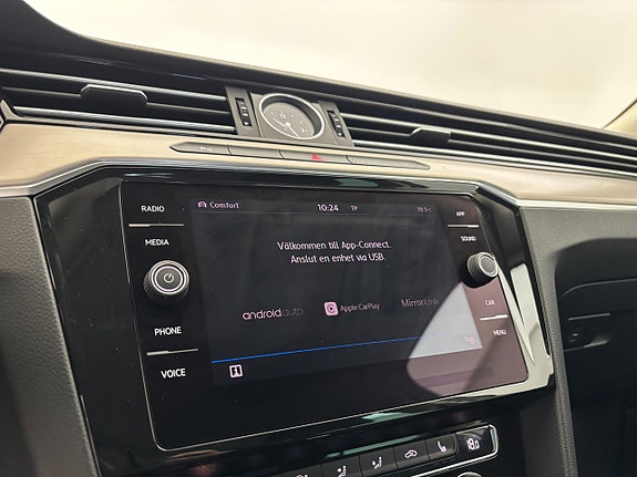 Volkswagen Passat Alltrack 20 of 23