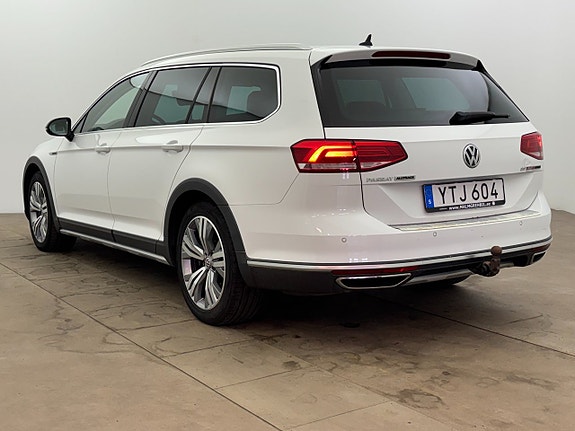 Volkswagen Passat Alltrack 5 of 5