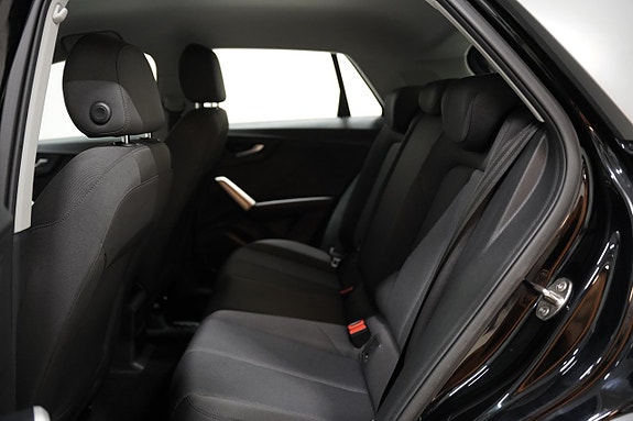 Audi Q2 19 of 21