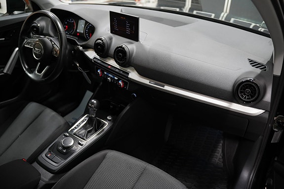 Audi Q2 9 of 21