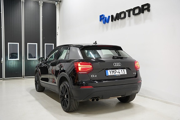 Audi Q2 4 of 21