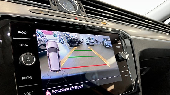 Volkswagen Passat 14 of 14