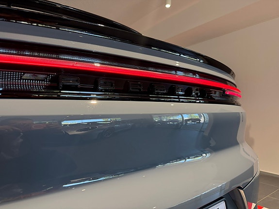 Porsche Cayenne 6 of 22