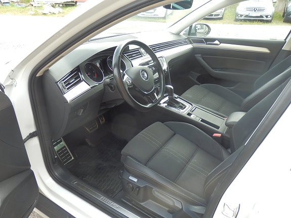 Volkswagen Passat Alltrack 5 of 5