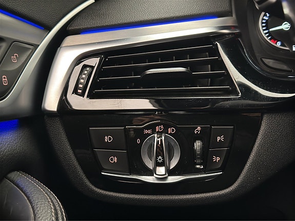 BMW 530e 25 of 30