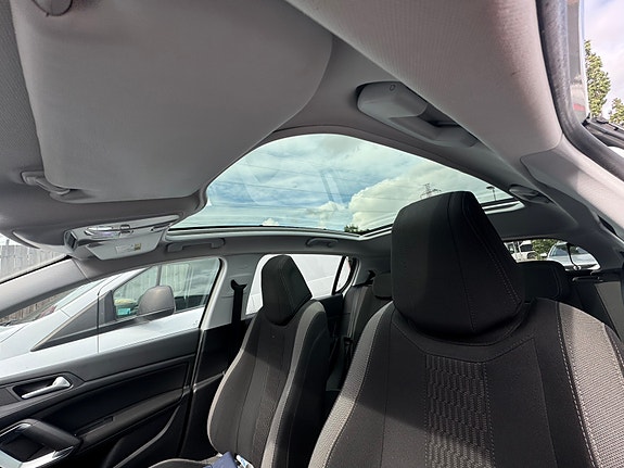 Peugeot 308 9 of 9