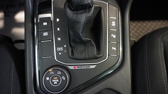 Volkswagen Tiguan 15 of 22