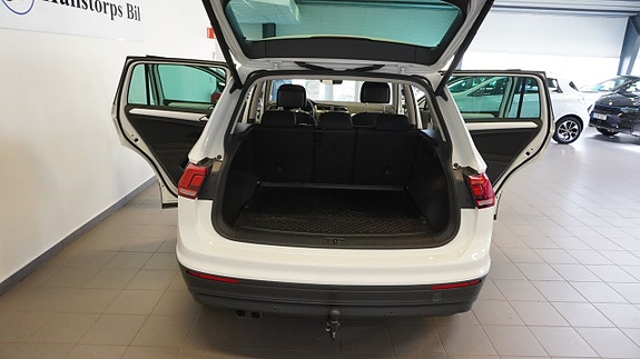 Volkswagen Tiguan 10 of 22