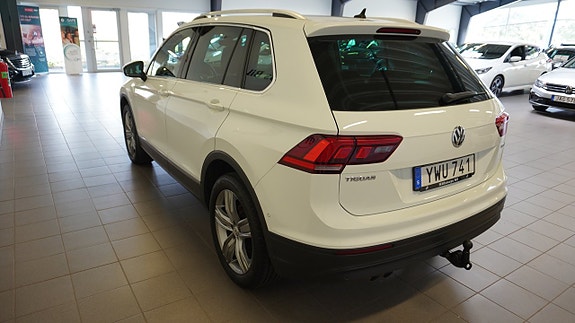 Volkswagen Tiguan 5 of 5