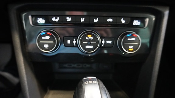Volkswagen Tiguan 18 of 22
