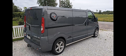 Opel Vivaro 2 of 3