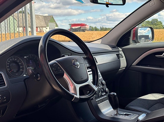 Volvo XC70 8 of 25