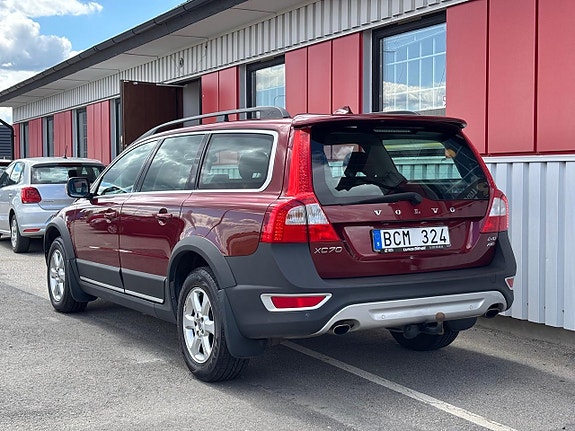 Volvo XC70 4 of 25