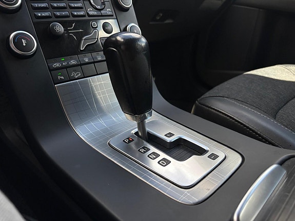Volvo XC70 17 of 25