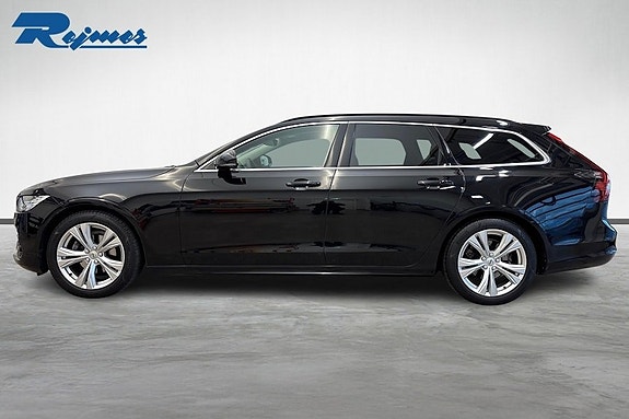 Volvo V90 2 of 21
