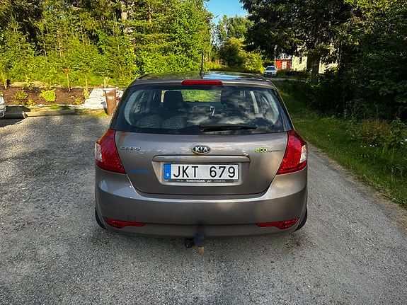 Kia Ceed 3 of 5