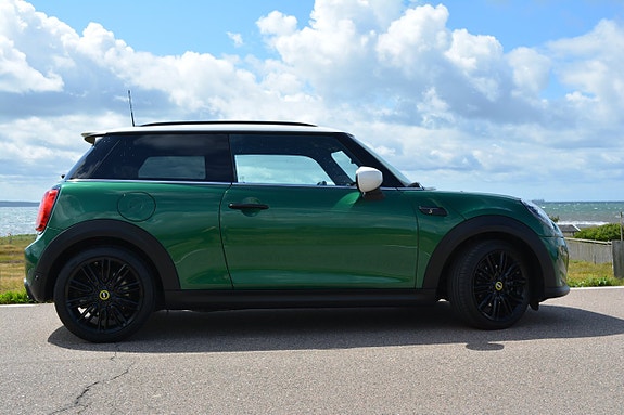MINI Cooper SE 10 of 30