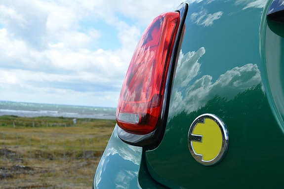 MINI Cooper SE 14 of 30