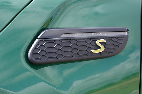 MINI Cooper SE 16 of 30