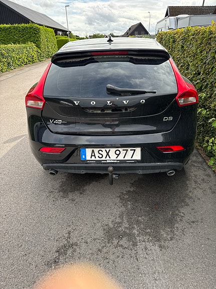 Volvo V40 3 of 5