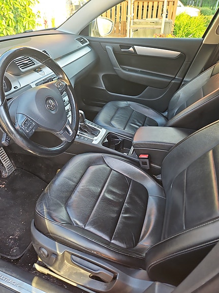 Volkswagen Passat Alltrack 5 of 5