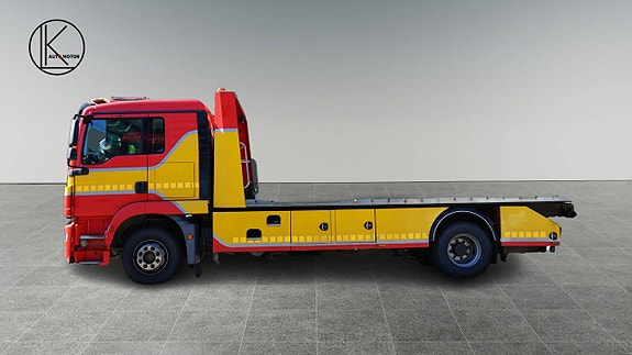 MAN TGM 15.250 4x2 LL 2 of 9