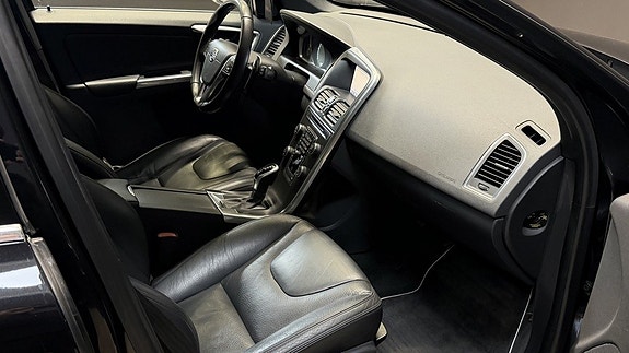 Volvo XC60 26 of 29