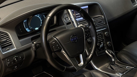 Volvo XC60 18 of 29