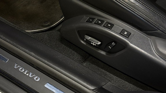 Volvo XC60 16 of 29