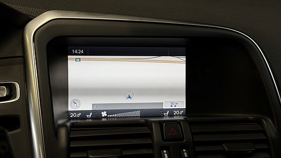 Volvo XC60 25 of 29