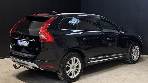 Volvo XC60 10 of 29