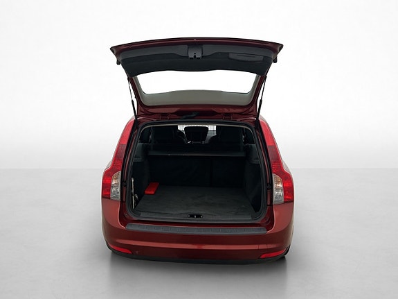 Volvo V50 21 of 25