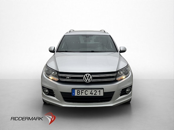 Volkswagen Tiguan 2 of 5