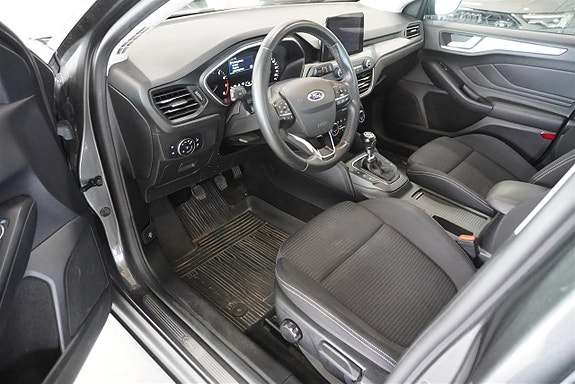 Ford Focus 2 of 9